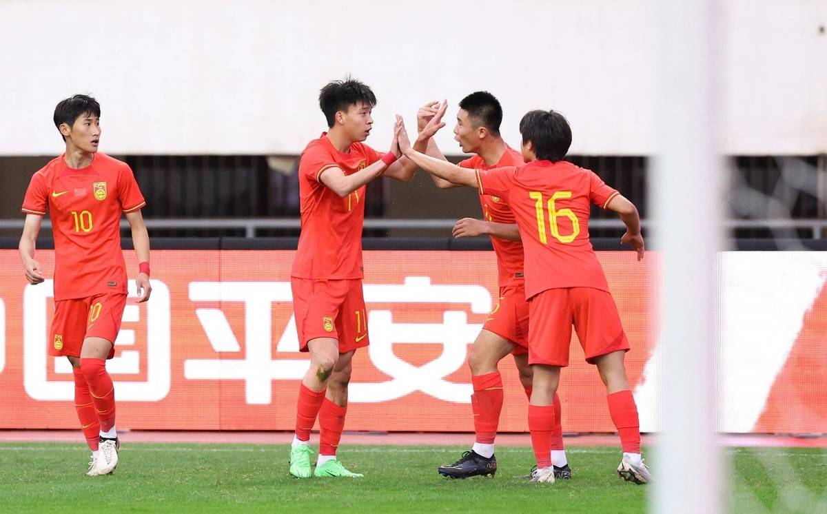 开云体育-包含亚洲新星因伤退出接下来的几场比赛的词条