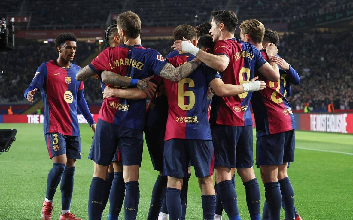 争夺积分榜前列位置，球队展开激烈角逐！的简单介绍