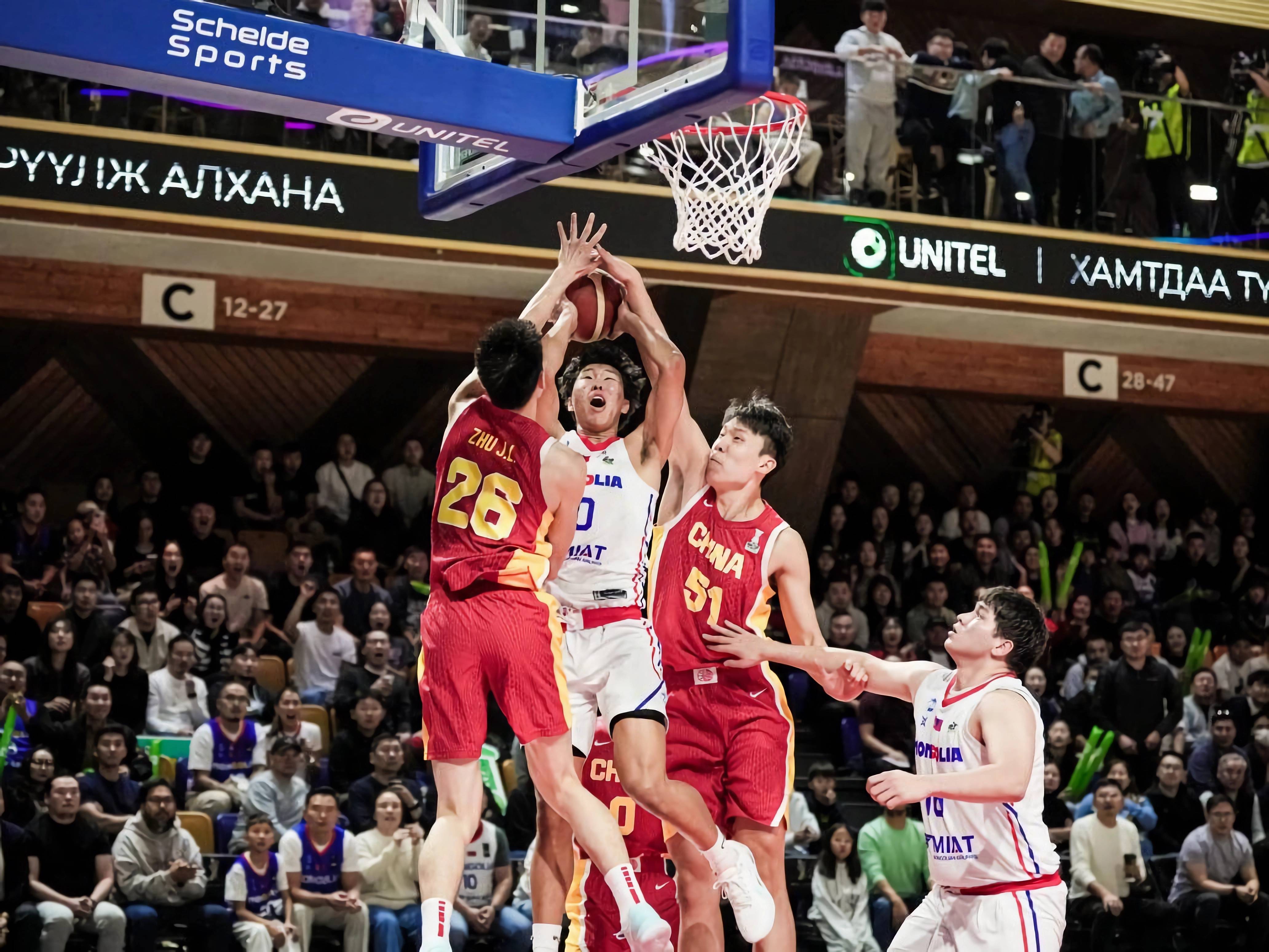 紧逼防守压制对手，球队时隔多年再登CBA巅峰的简单介绍