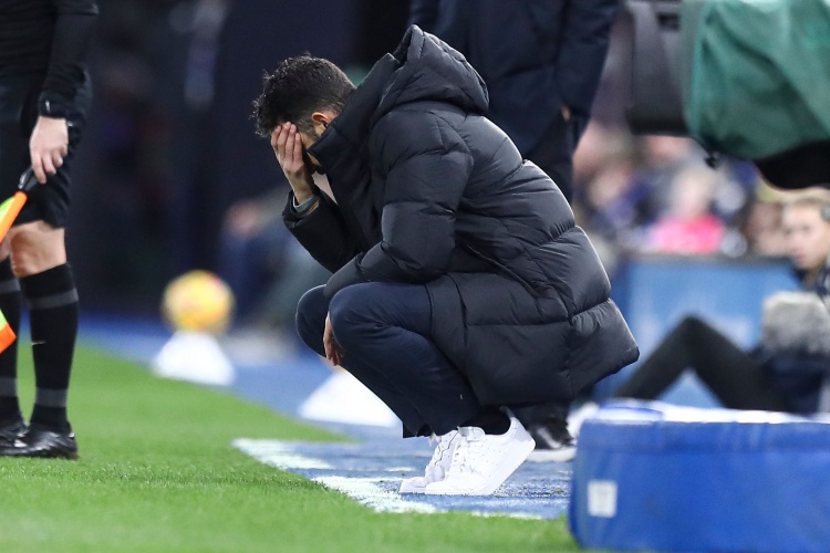 阿尔卑斯足球俱乐部遭遇重重困难