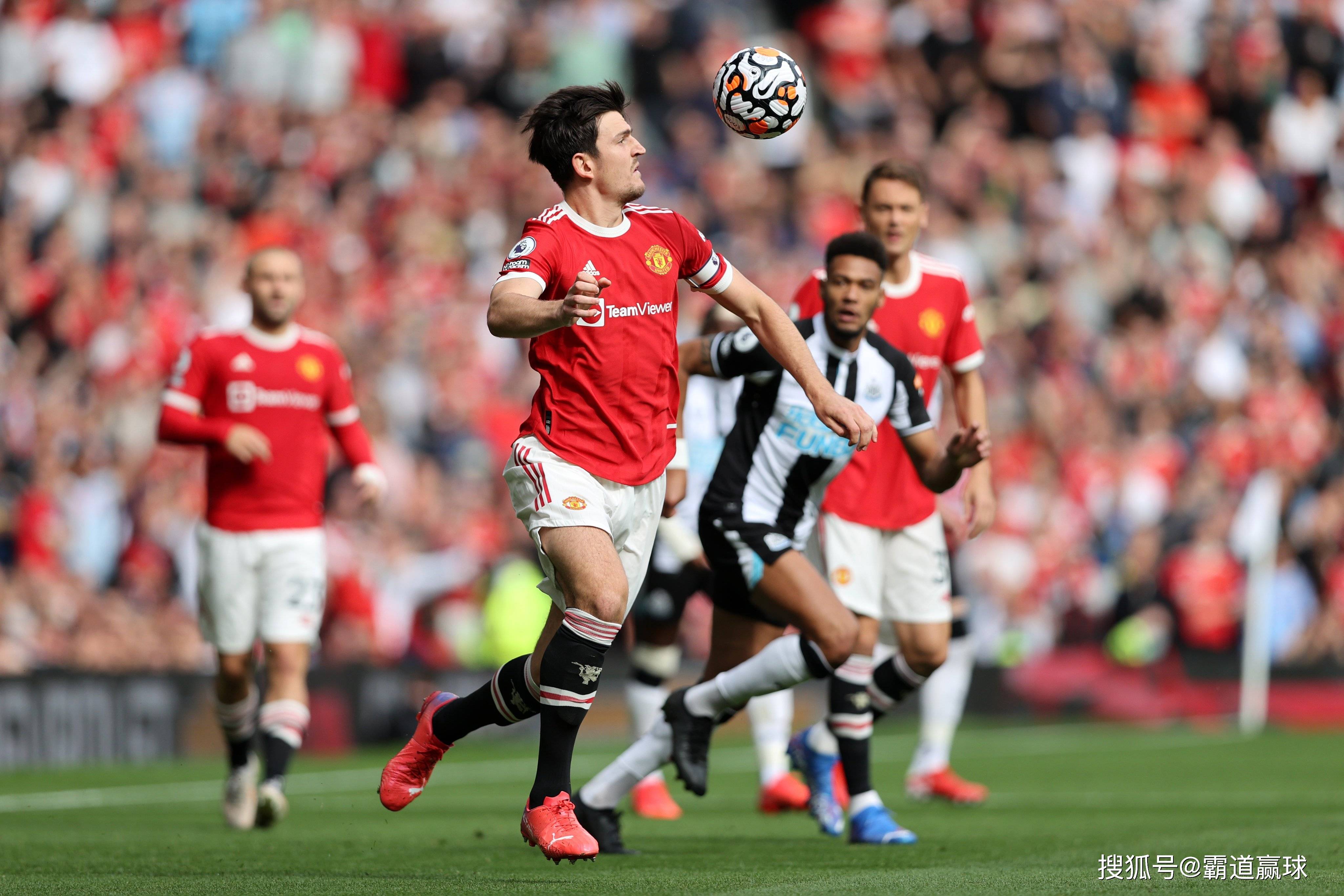 包含纽卡斯尔联客场战平卡迪夫城取得积分的词条