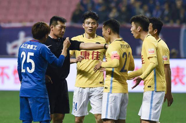 关于锡耶纳主场告负，遭遇保级危机的信息