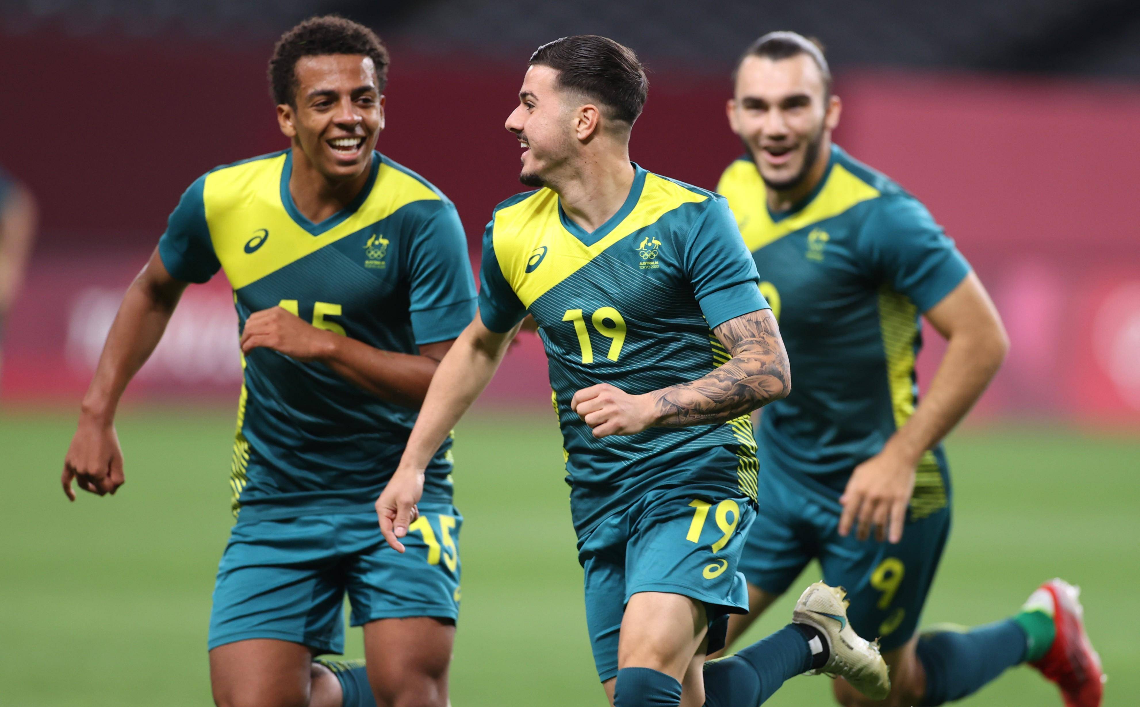 关于横浜FC遭遇连败，小组出线形势堪忧的信息