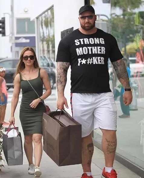 开云体育中国-冰岛选手刷新数据摘得举重金牌