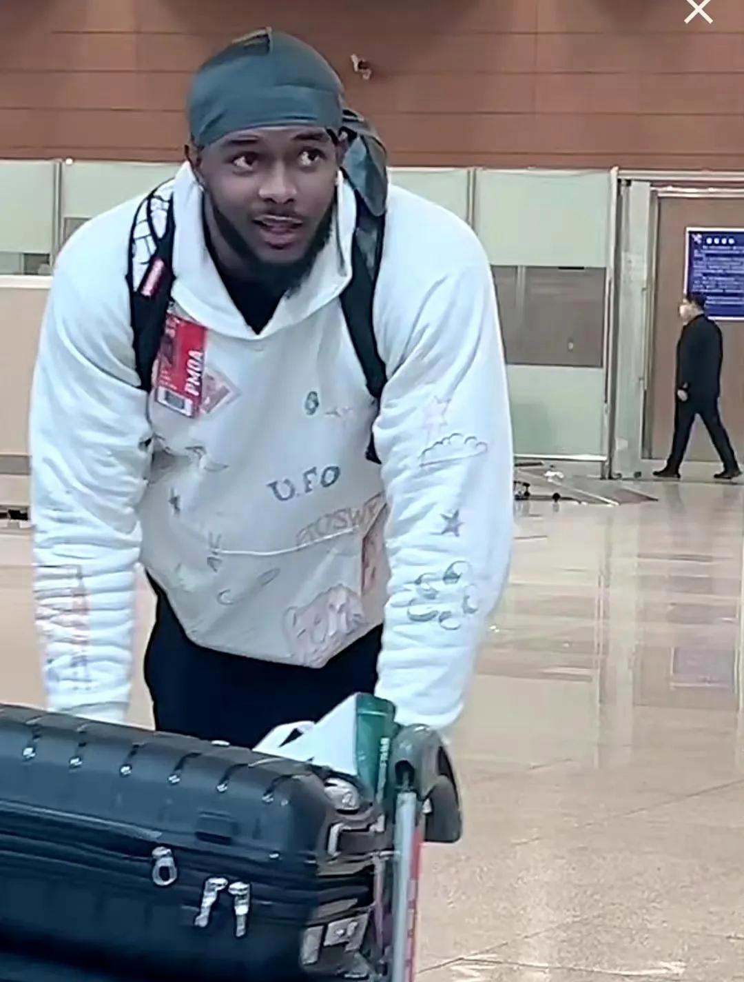 开云体育登录-大连男篮寻求胜利，士气高昂备战