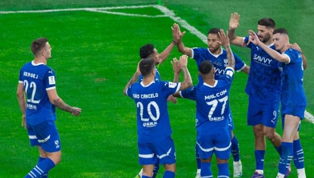 开云体育中国-亚冠比赛精彩不断，球迷狂热欢呼