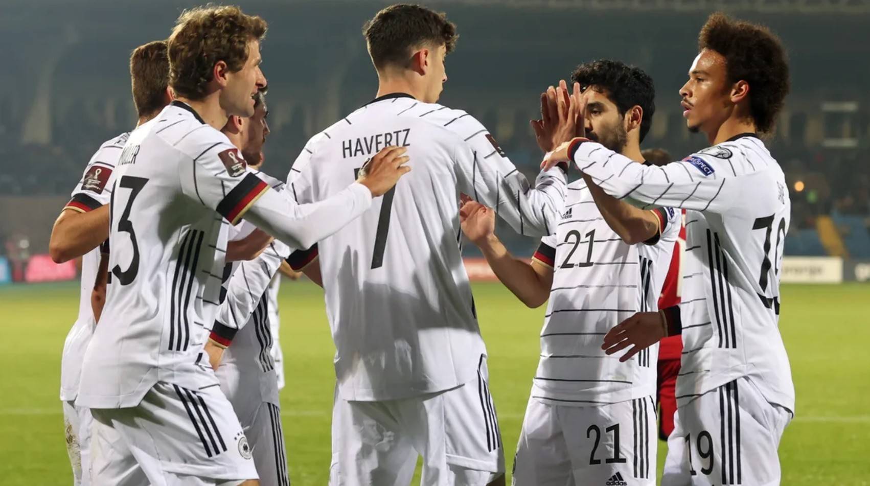 斯洛文尼亚队士气高昂，决战如日中天