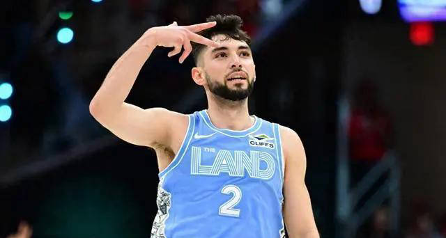 开云平台-火箭球迷抗议！要求重新考虑裁员计划