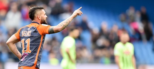 开云体育官方网站-逆境中的甘冈，球队团结争取保级努力