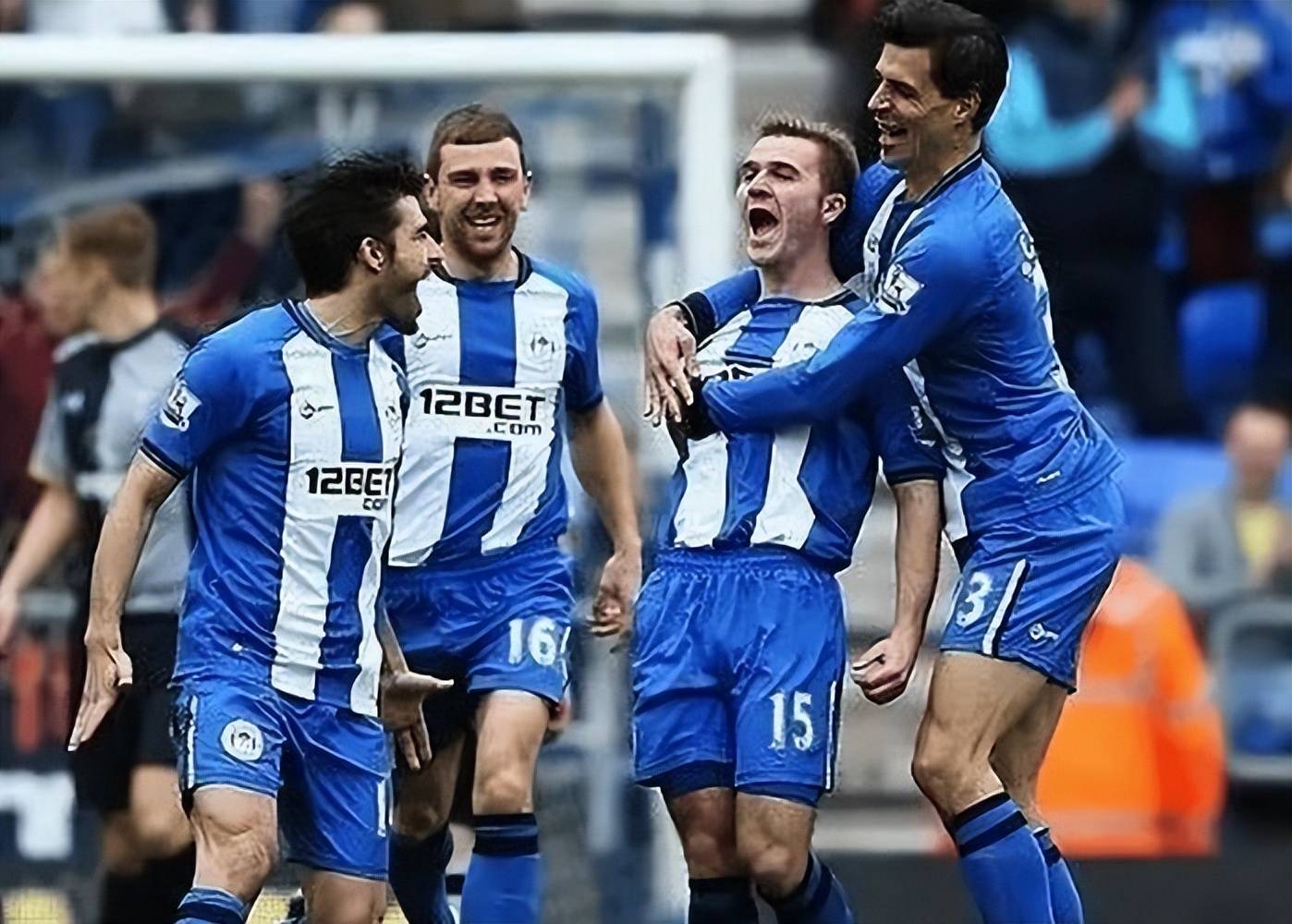 曼联大胜布莱顿，继续稳步前进