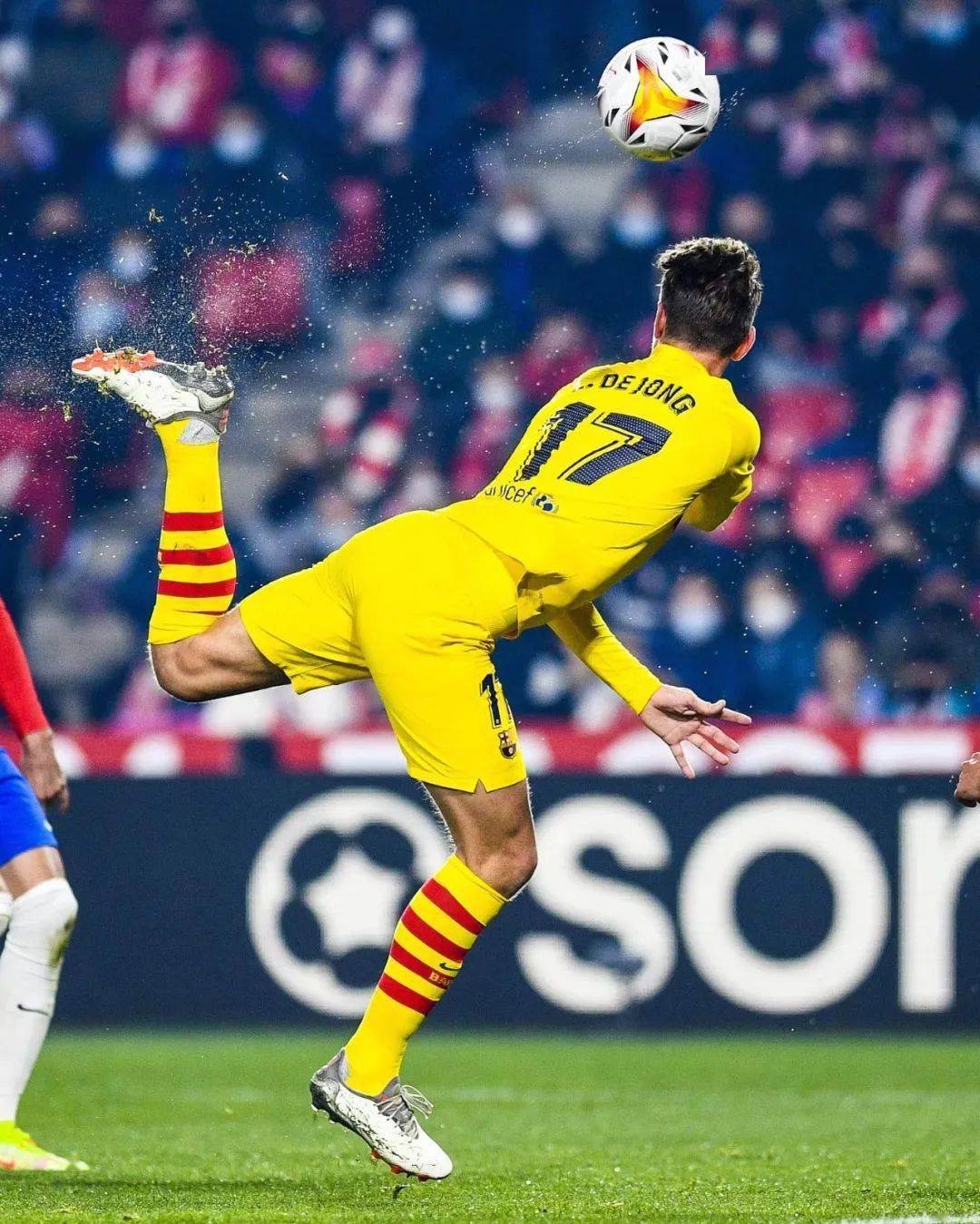 格拉纳达客场胜出，实力撼人