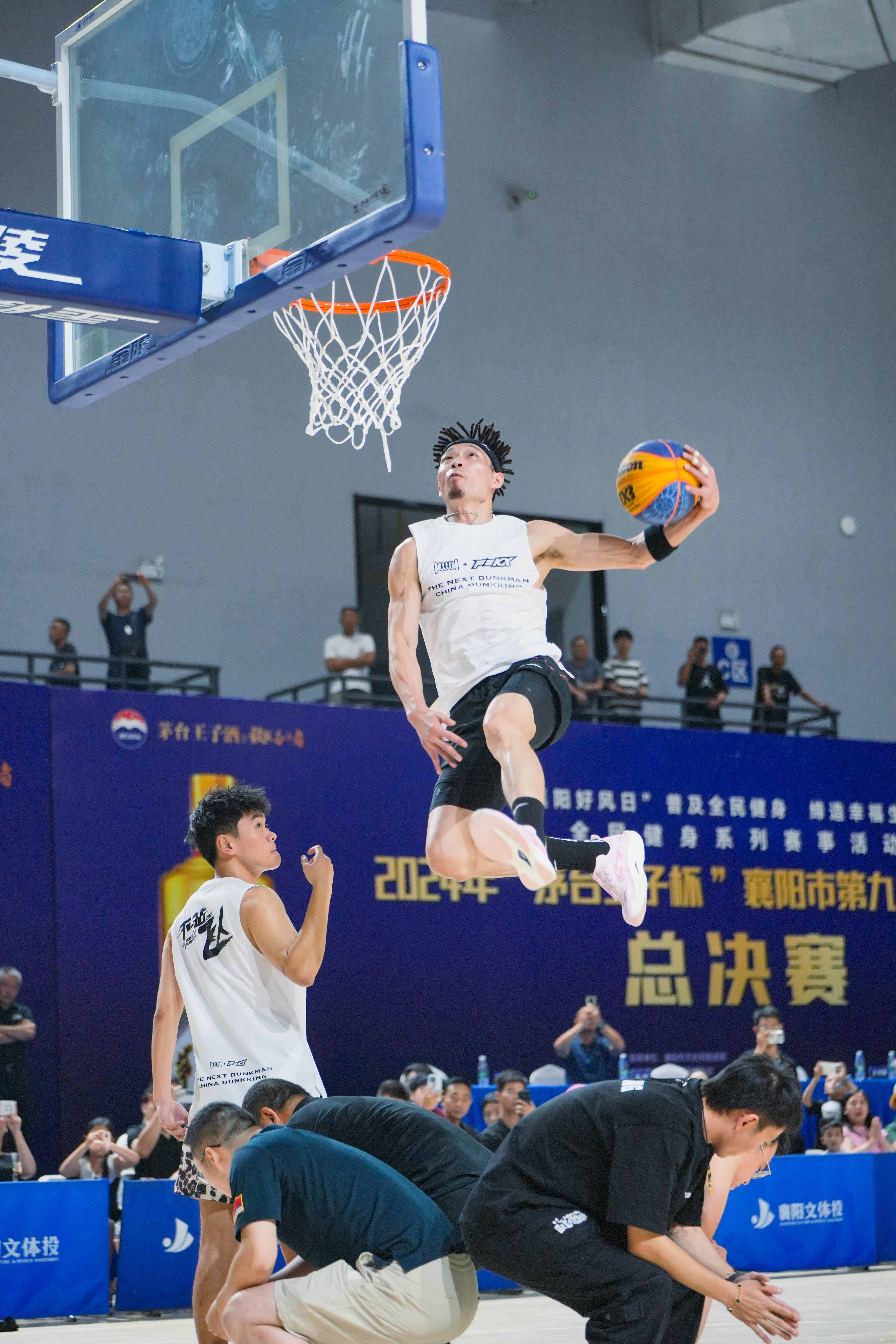 开云体育下载-篮球职业联赛的明星球员亮相