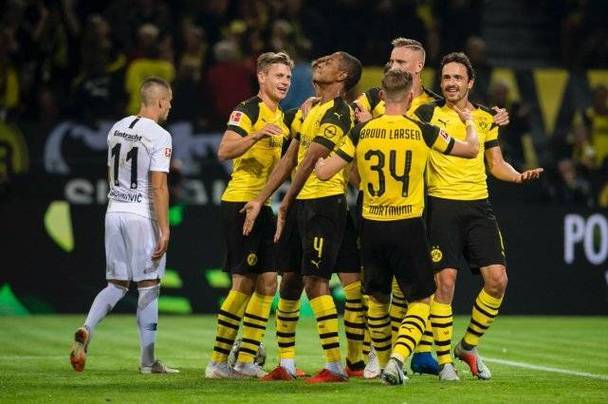 关于多特蒙德客场大胜，重返前四位置的信息