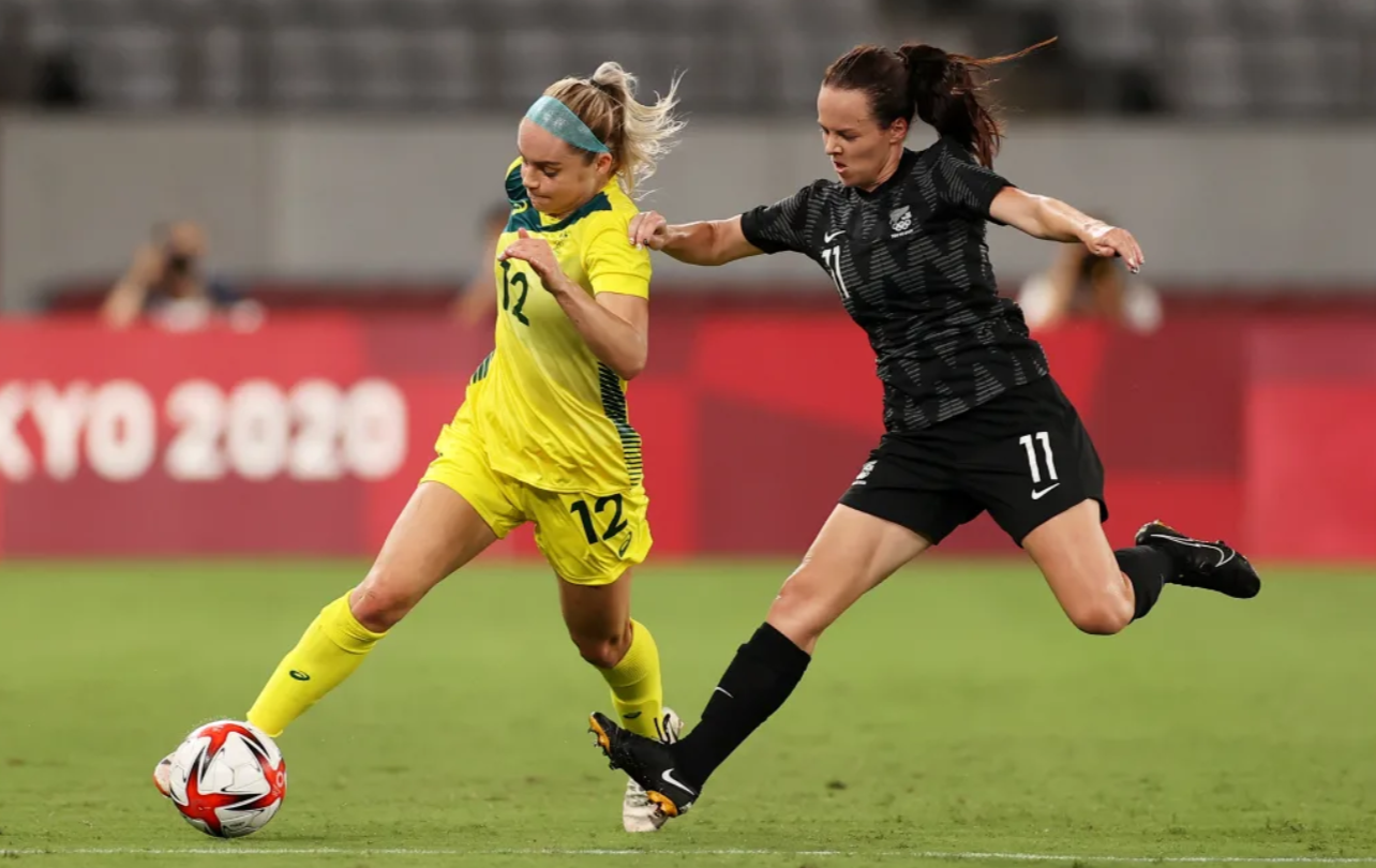 新西兰队遭遇瑞典，全力以赴