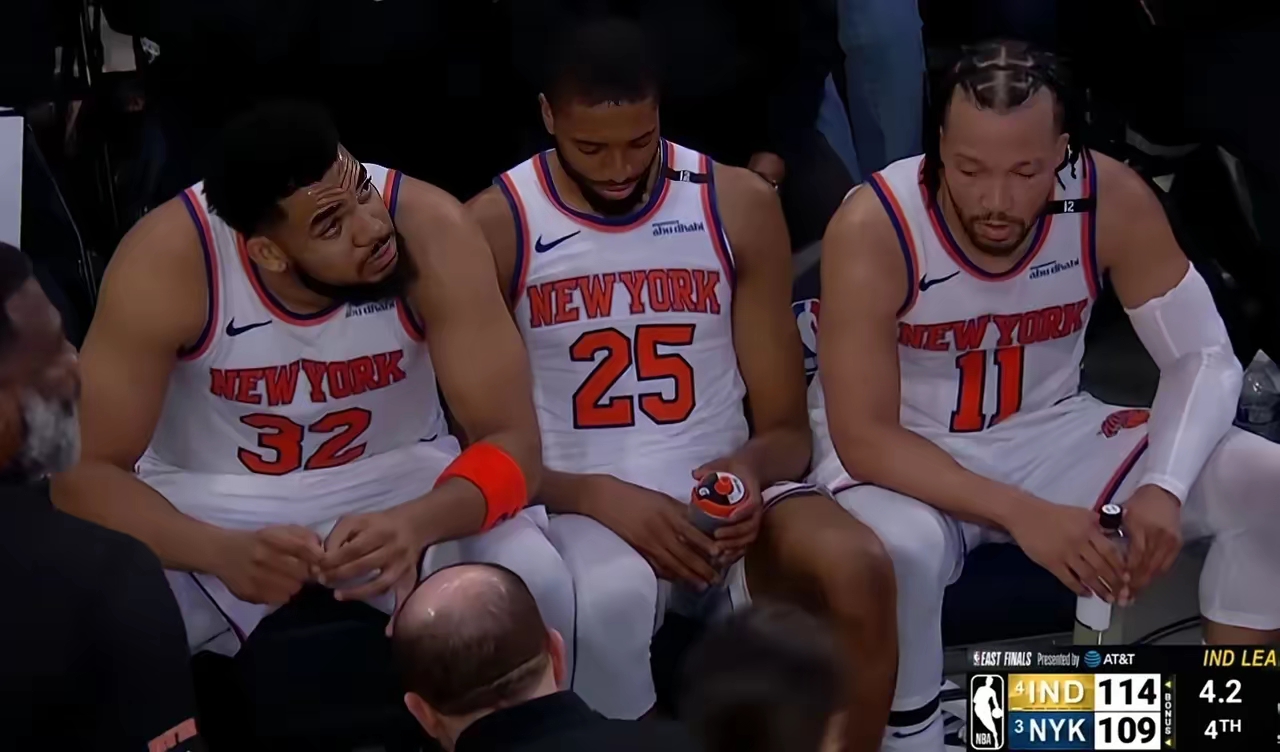 包含尼克斯队客场惨败，球队内部争吵不断的词条