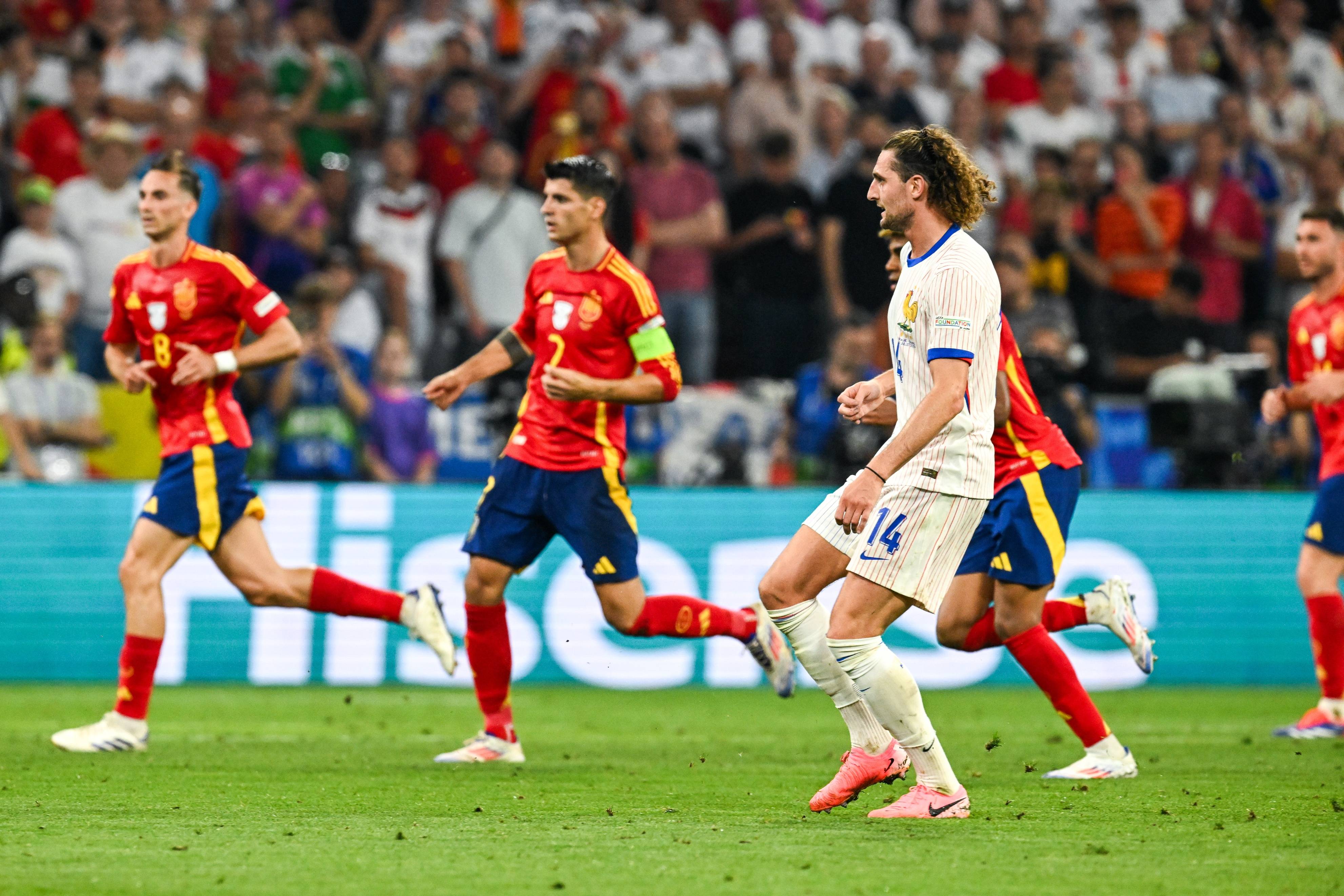 开云体育官网-欧洲杯比赛收视率飙升，体育界热门话题的简单介绍